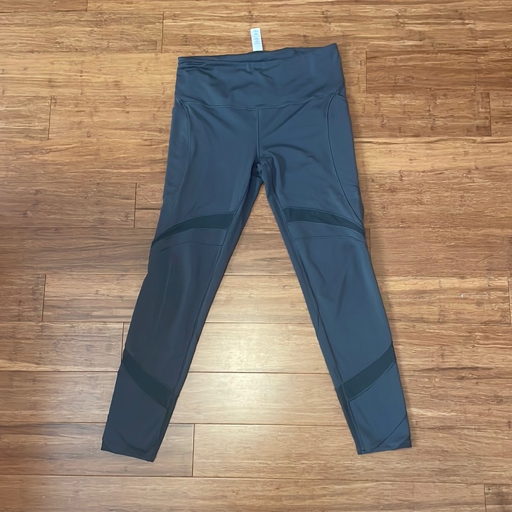 Ivivva Lululemon gray leggings with side pockets! - Picture 1 of 5
